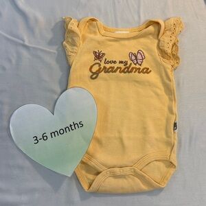 Rabbit + Bear - Yellow Baby organic cotton Onesie shirt with Butterfly Design